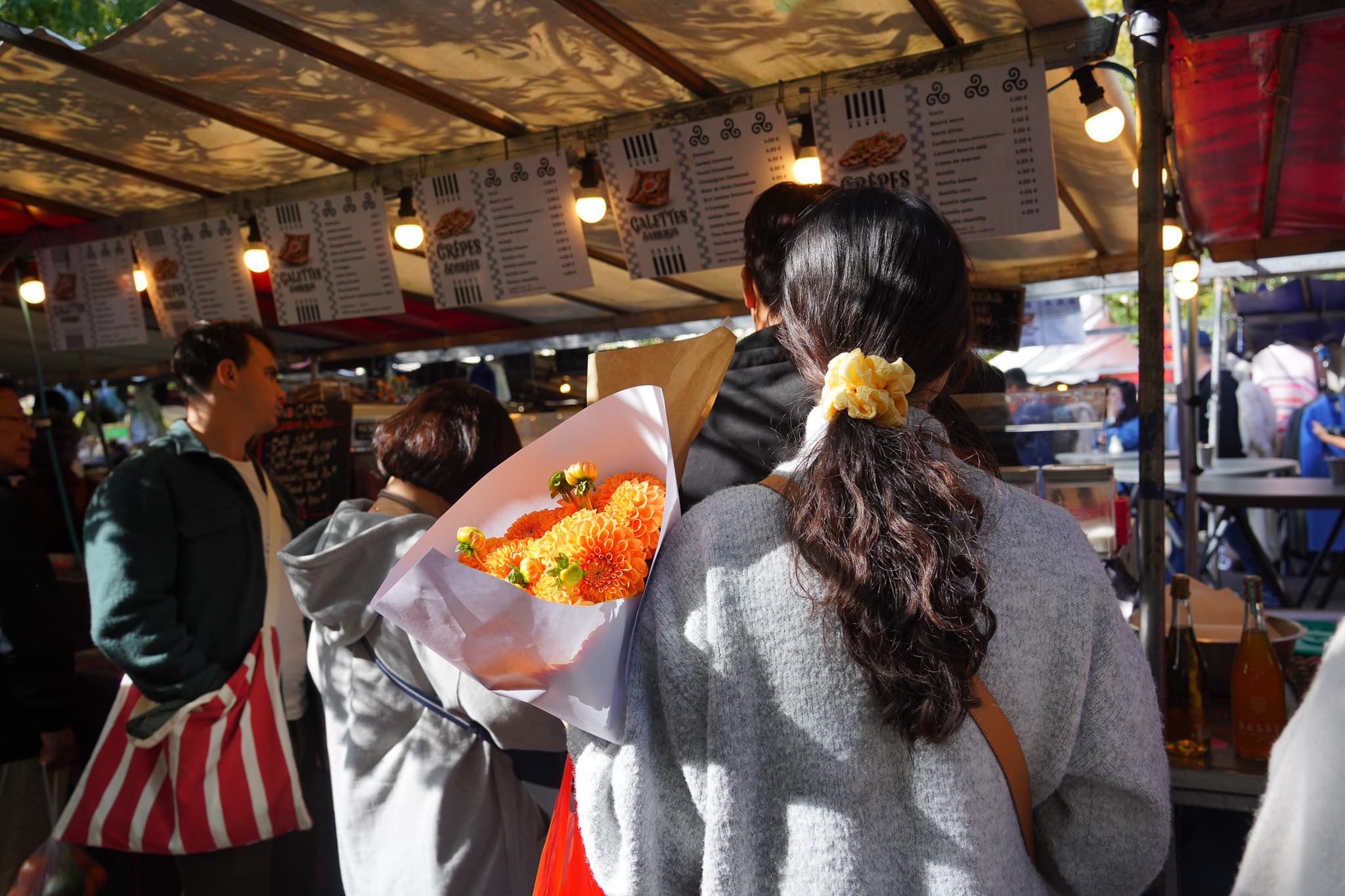 Crowd and market photo